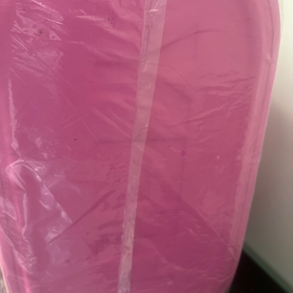 Yeti Camino 35 Power Pink Brand New sealed - Picture 4 of 4